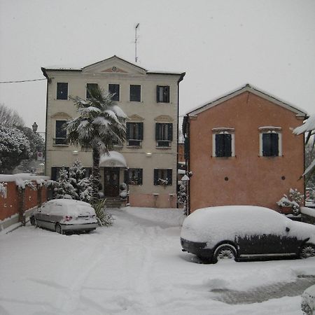 Villa Goetzen Доло Екстериор снимка